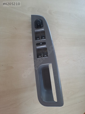 VW GOLF JETTA MK5 GRİ SOL ÖN KAPI İÇ TUTAMAĞI 1K4868049C