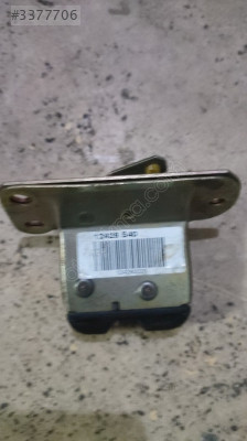 Volvo S40 çıkma arka bagaj kilidi gm tertemiz