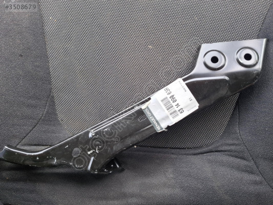 Renault megan 4 çamurluk baglanti saci sag 631409063R