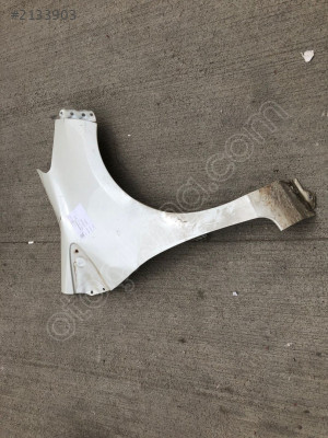 TOYOTA YARİS SAĞ ÖN ÇAMURLUK