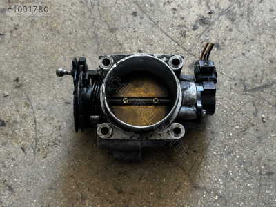 Laguna1-safrane 2.0-8v volvo motor çıkma orjinal gaz kelebeği