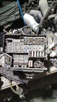 OPEL CORSA C (F68) Z13DT 13142780 sigorta kutusu