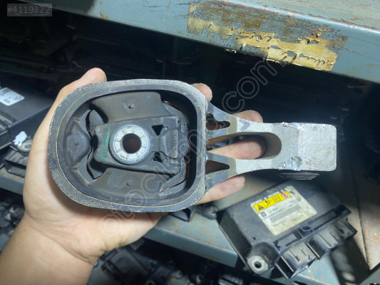 OPEL CORSA F ARKA ŞANZIMAN KULAĞI ÇIKMA 9824116780 CANCAN OPEL