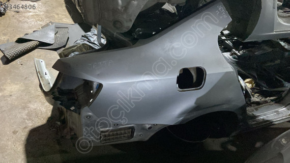 VW JETTA SAĞ ARKA ÇAMURLUK KESME