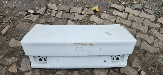 BMW E34 BAGAJ KAPAĞI