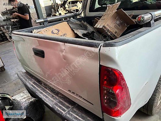 Isuzu Dmax Euro 4 Çıkma Far