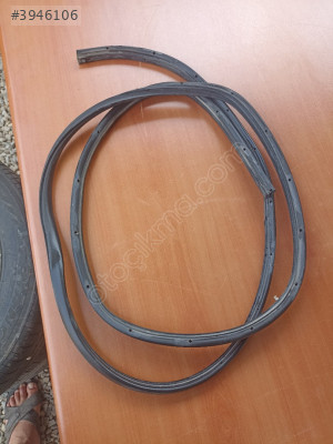 Ford Focus 2.5 Sol Arka Kapı Fitili