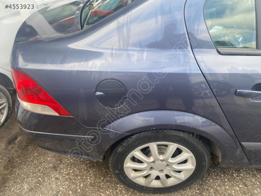 OPEL ASTRA H SEDAN SAĞ SOL ARKA ÇAMURLUK