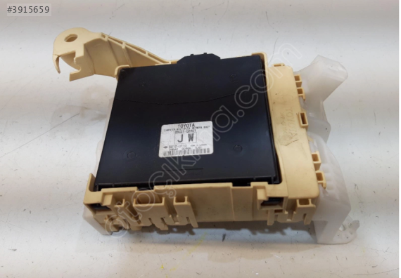 2016 Toyota Corolla 8922102401 Sigorta Kutusu Bcm Orijinal