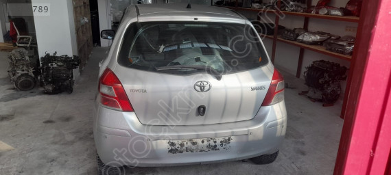 2006 - 2011 TOYOYA YARİS ARKA PANEL