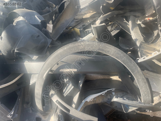 Peugeot 3008 sağ arka Çamurluk lodiĞi