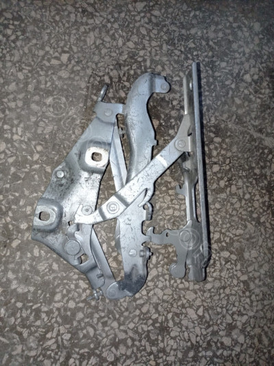 3G8823302C 17-19 ARTEON ORJ. ÇIKMA KAPUT MENTEŞESİ SAĞ