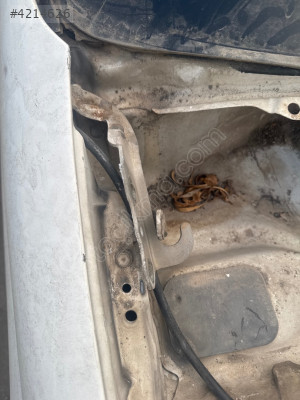 Toyota Carina motor kaput menteşesi