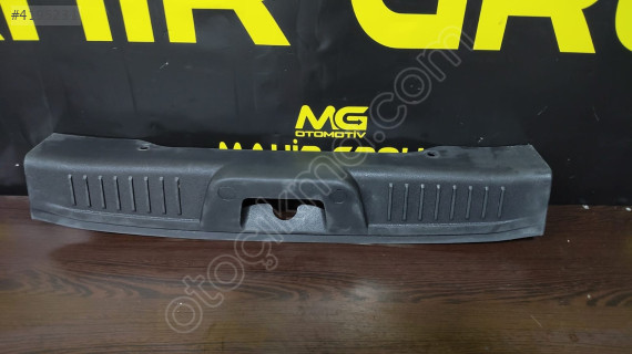 2009-14 FORD FİESTA ARKA PANEL PLASTİĞİ ÇIKMA ORJ d1bb-b40352