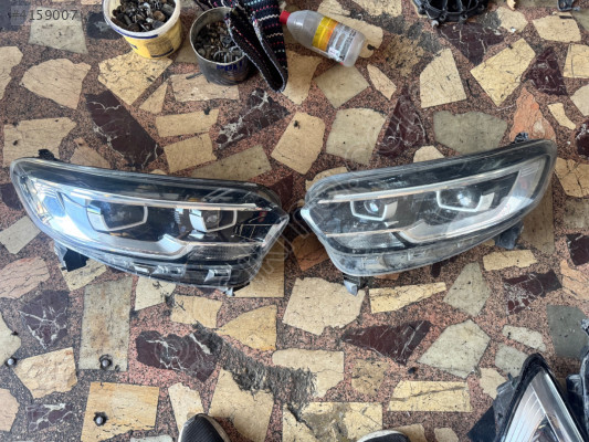 RENAULT KADJAR SAĞ SOL FAR XENON  LETLİ ÇIKMA ORJİNAL 2014-2022