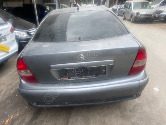Citroen C5 bagaj kapağı