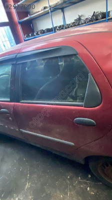 Fiat albea çıkma sol arka kapı