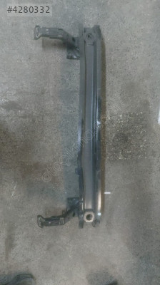 ww golf 8 ön tampon demiri