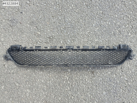 W205 C200 ÖN TAMPON IZGARASI ORTA ORJİNAL SÖKME 2014-2018