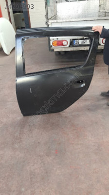 Dacia Sandero 13/20 Arka Kapı Komple Sağ (İceli/çekomastikli)