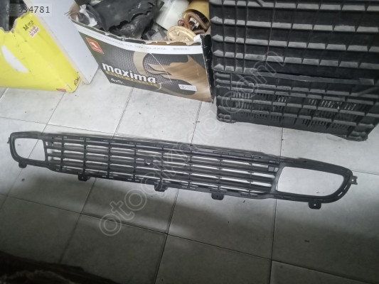 Opel Zafira 98 Ön Tampon Izgarası