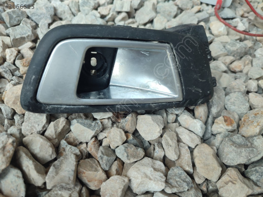 ford fiesta iç kapı kolu sol nikelaj 2013
