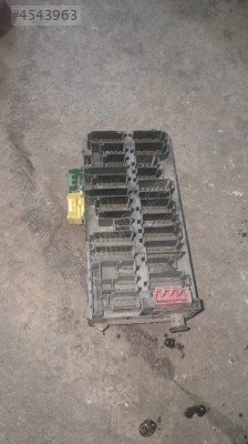 Volkswagen vento sigorta kutusu