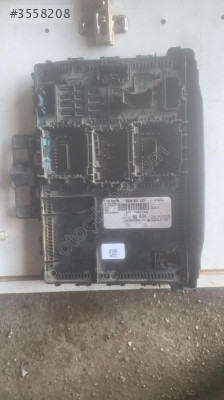 Ford Focus F005v03105 Modeli İçin Çıkma Sigorta Kutusu