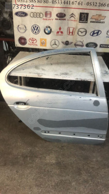 1996-2003 RENAULT MEGANE 1 SAĞ ARKA KAPI