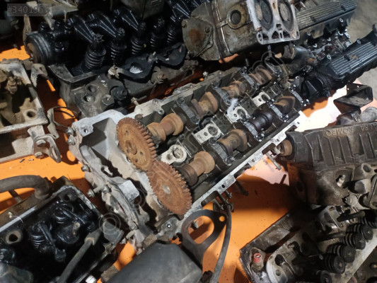 MERCEDES VİTO 111 CDI SİLİNDİR KAPAĞI