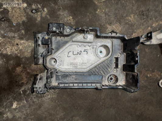 RENAULT CLİO 5 AKÜ YERİ EYLÜL OTO