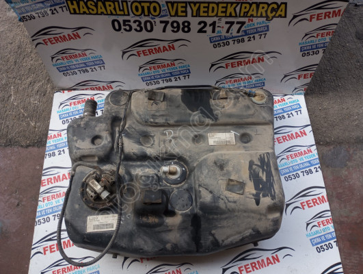 Land Rover Freelander yakıt deposu
