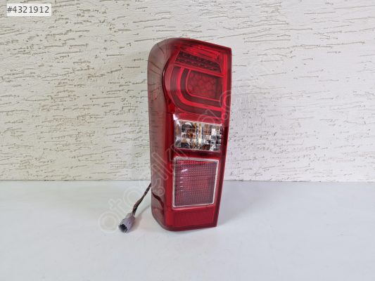 İSUZU D-MAX SOL ARKA STOP LAMBASI SIFIR 2017-2019