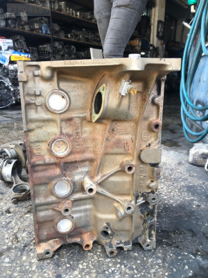 OPEL VECTRA A 156 BEYGİR KIRMIZI KAPAK BLOK