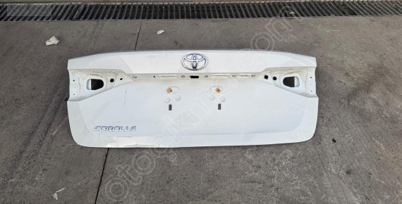 2019/2024 TOYOTA COROLLA BEYAZ BAGAJ KAPAĞI ORJINAL