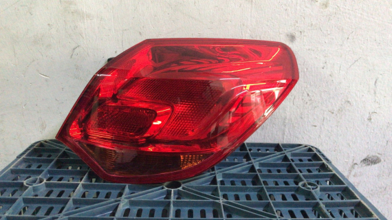 OPEL ASTRA J HB SAĞ DIŞ STOP ORJİNAL YEDEK PARÇA