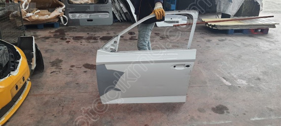 skoda 2013-2020 FABİA Sol  ÖN KAPI SKODA ORJİNAL ÇIKMA PARÇA
