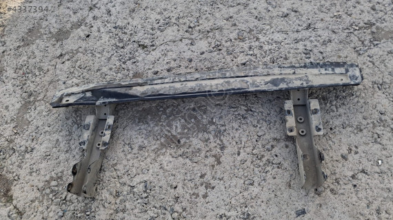 FORD TRANSİT ARKA TAMPON DEMİRİ ÇIKMA ORJİNAL