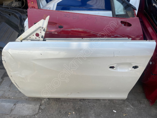 Peugeot 508 sol ön kapı