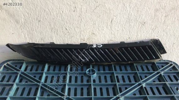 CITROEN C5 SAĞ ÖN FAR ALT ÇITASI ÇIKMA ORJİNAL YEDEK PARÇA