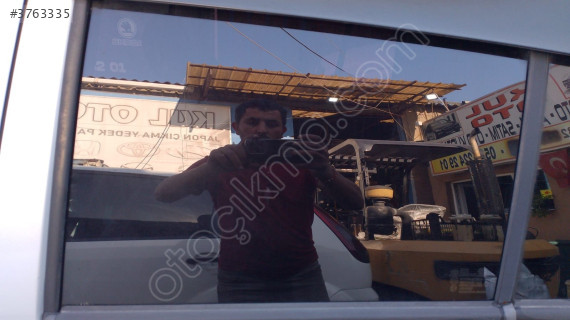 hyundai getz sol arka kapı camı