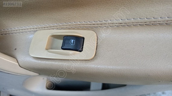 chery tiggo sağ arka cam düğmesi