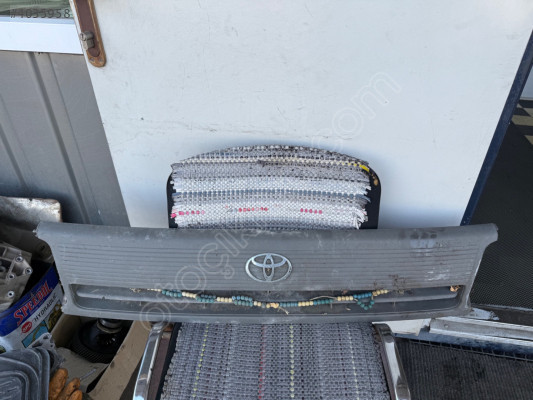 TOYOTA HIACE ÖN PANJUR
