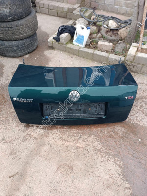 PASSAT ARKA BAGAJ KAPAĞI