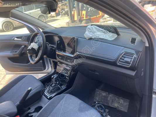 VOLKSWAGEN T-CROSS GÖĞÜS