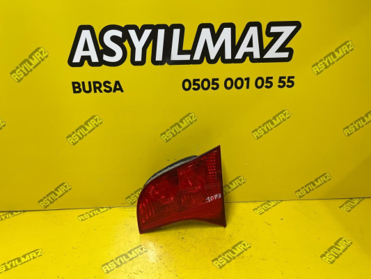 AUDİ A4 AVANT SAĞ İÇ STOP ORJİNAL ÇIKMA