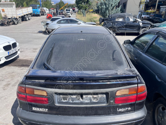 Renault Laguna 1 arka cam