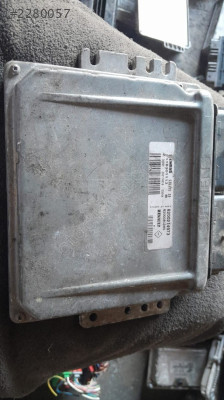 Clio 1.4 motor beyni çıkma