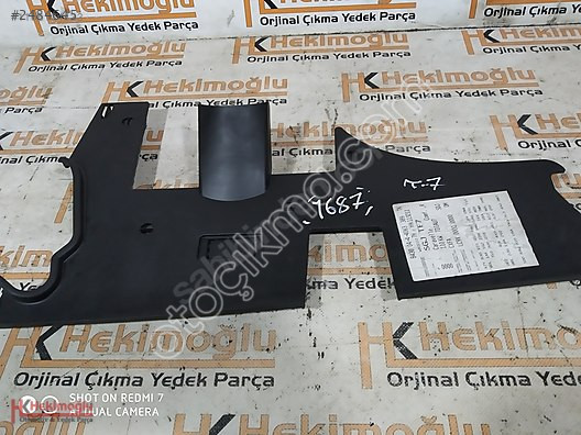 VW TRANSPORTER T7 CARAVELLE GÖĞÜS ALT PANEL PLASTİĞİ 7E5 8