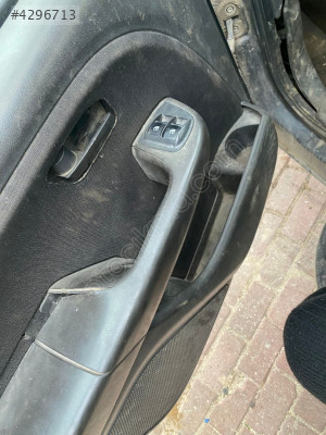 FİAT DOBLO CAM DÜĞMESİ